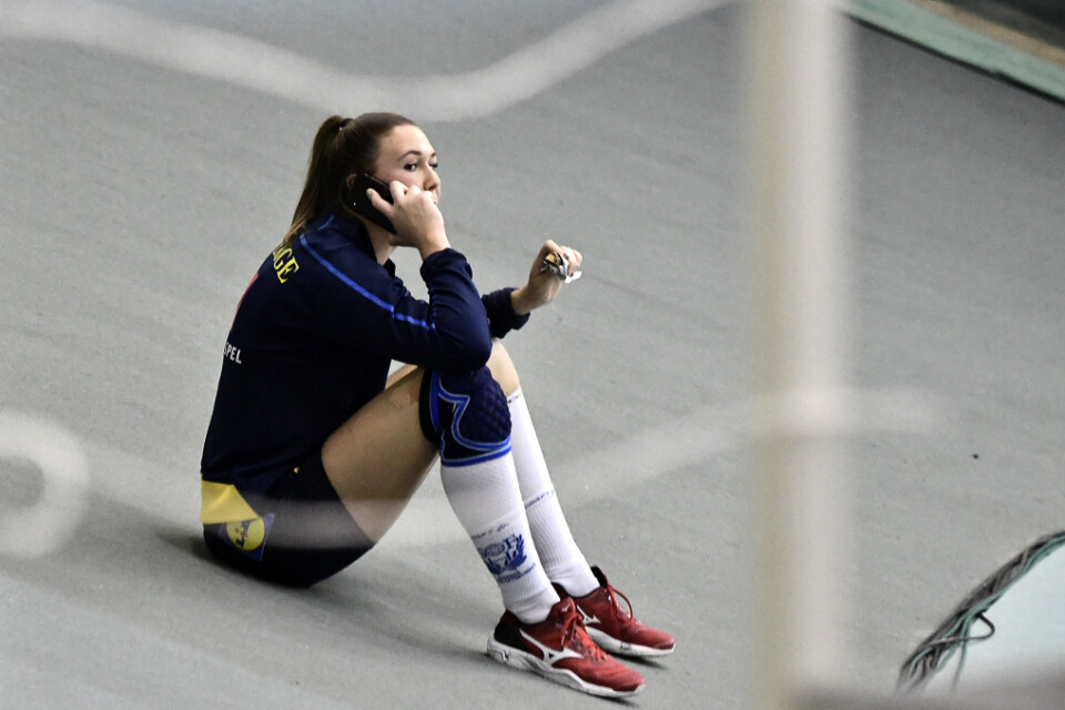 Grattishälsningarna och telefonsamtalen strömmade in till Mikaela Mässing efter att hon gjort åtta mål mot Spanien i handbolls-VM.