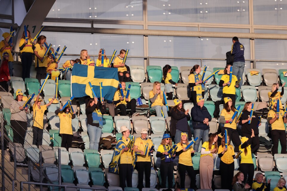 Ett begränsat antal åskådare fick se Sveriges VM-kvalmatch mot Georgien i september. I nästa hemmamatch, mot Finland den 30 november, hoppas Sverige på fullsatt. Arkivbild.
