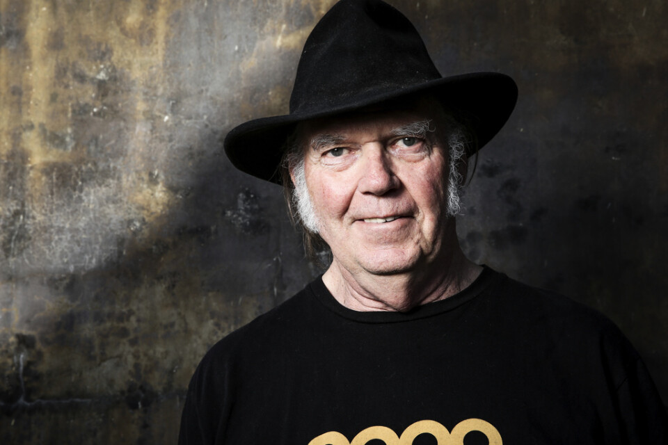 Neil Young har auktionerat ut flera av sina tillhörigheter. Arkivbild.
