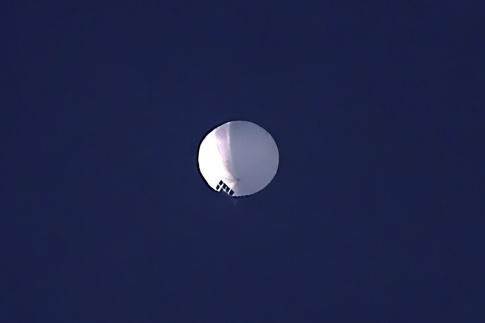 Spionballong på hög höjd