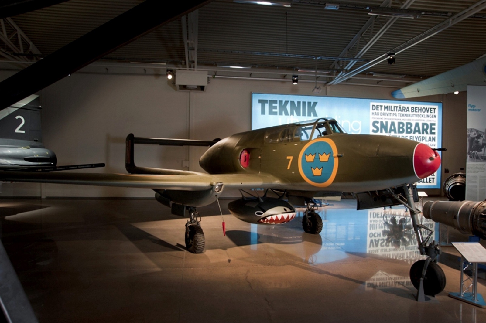 Sveriges första jetflygplan Saab 21R var i grund och botten en ombyggd J 21A med jetmotor.