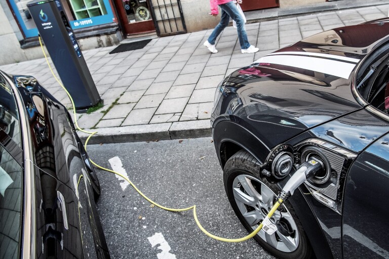Parkering för eldrivna bilar får avslag – anses vara trafikfara