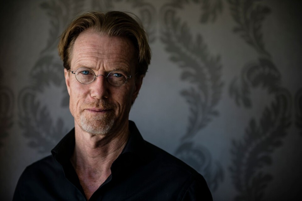 Anders Roslund, som har skrivit kriminalromanen Tre timmar, kommer till Olofström under Berättarkraft.