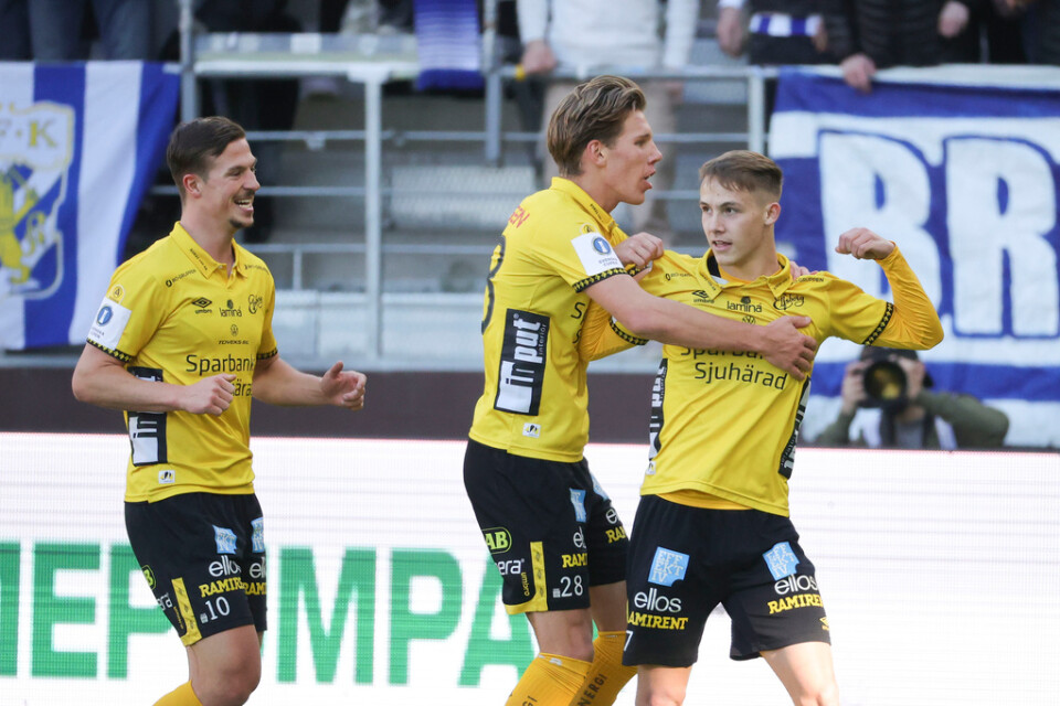 Jacob Ondrejka, till höger, sköt Elfsborg till semifinal i svenska cupen.