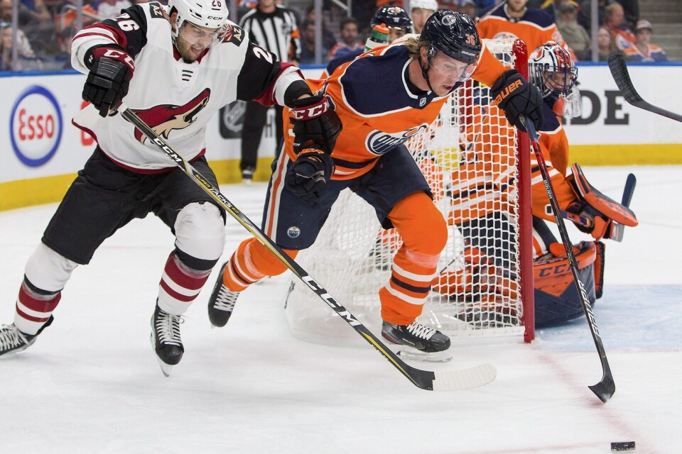 Joel Persson byter från Edmonton Oilers organisation till Anaheim Ducks. 				            Foto: TT