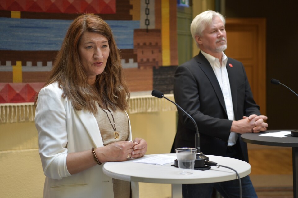 LO-ordföranden Susanna Gideonsson och Torbjörn Johansson, avtalssekreterare, har det svettigt att hålla ihop LO. Arkivbild.