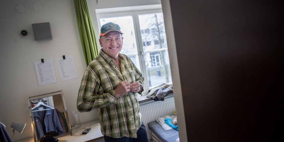 Komikern Thomas Petersson gästar Växjörevyn i helgen: ”Vi brukade alltid ha eftersläckning på Oléo”