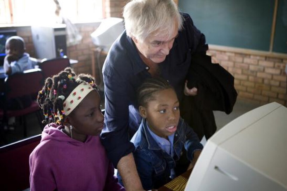Henning Mankell skänker 15 miljoner till en barnby i Moçambique. Bild: Pelle Tagesson