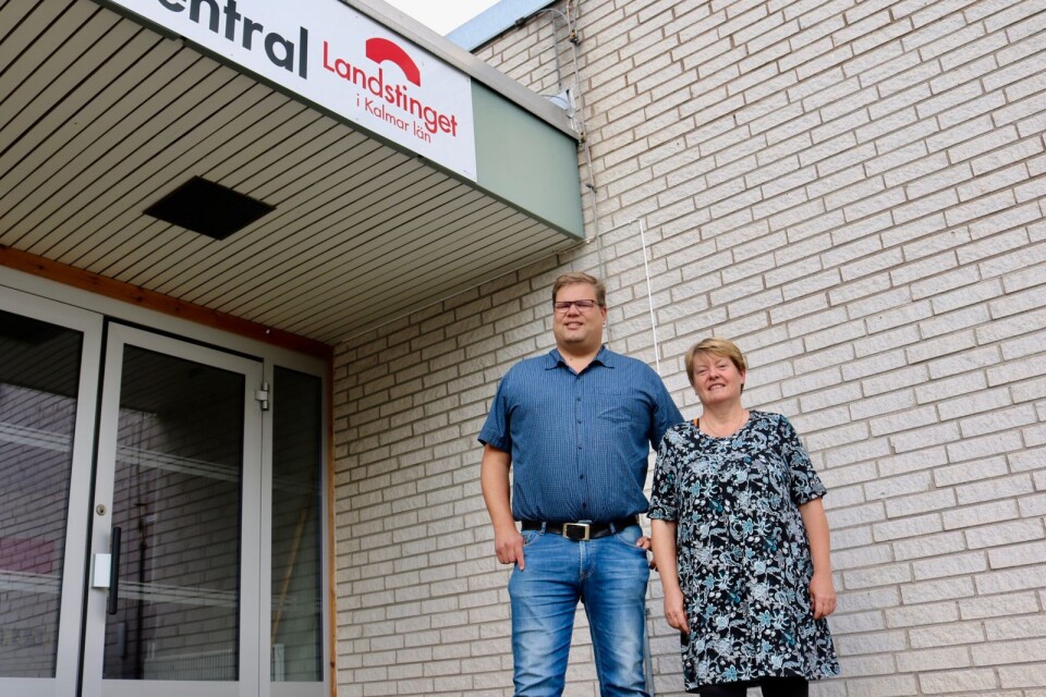 Jonas Erlandsson och Yvonne Hagberg (S) vill se satsningar inom vården i Högsby.