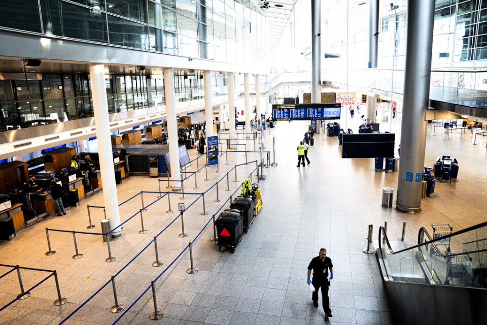 Tyst och stilla i ett stängt Danmark. Bild från Terminal 3 på Köpenhamns flygplats.
