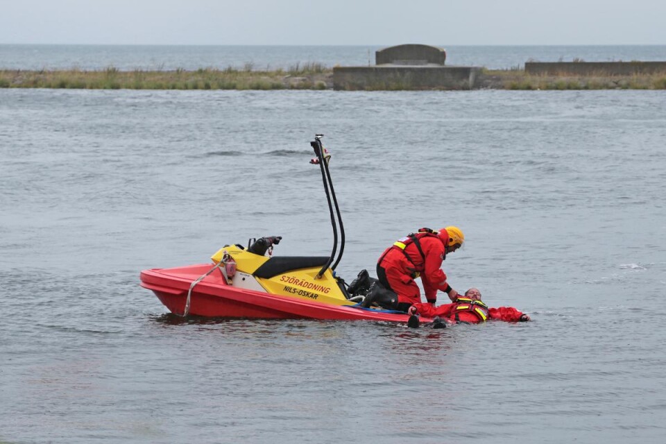Sjöräddningen visade livräddning till sjöss. Foto: Roland Andersson