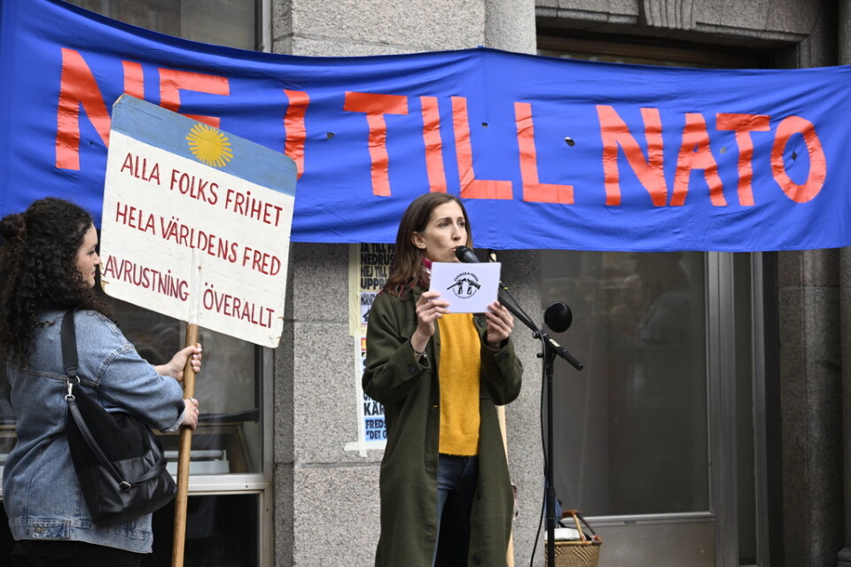 Den 14 maj 2022 var Agnes Hellström en av talarna under en demonstration mot Natomedlemskap vid Socialdemokraternas kansli i Stockholm. Arkivbild.