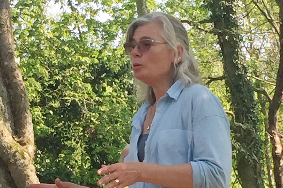 Caroline Sandblom Lantmandsson berättade om Skogsbad som är en aktivitet som hon anordnar. Ett sätt att förhålla sig till skogen som ger lugn och avkoppling.