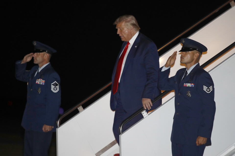 Donald Trump uttalade sig på väg hem till Washington från Florida ombord Air Force One.