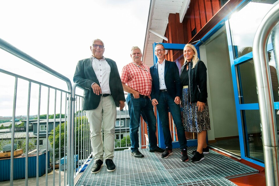 Börje Dovstads (L) Ulf Klint, Björn Eliasson och Ann Winbom på en av balkongerna.