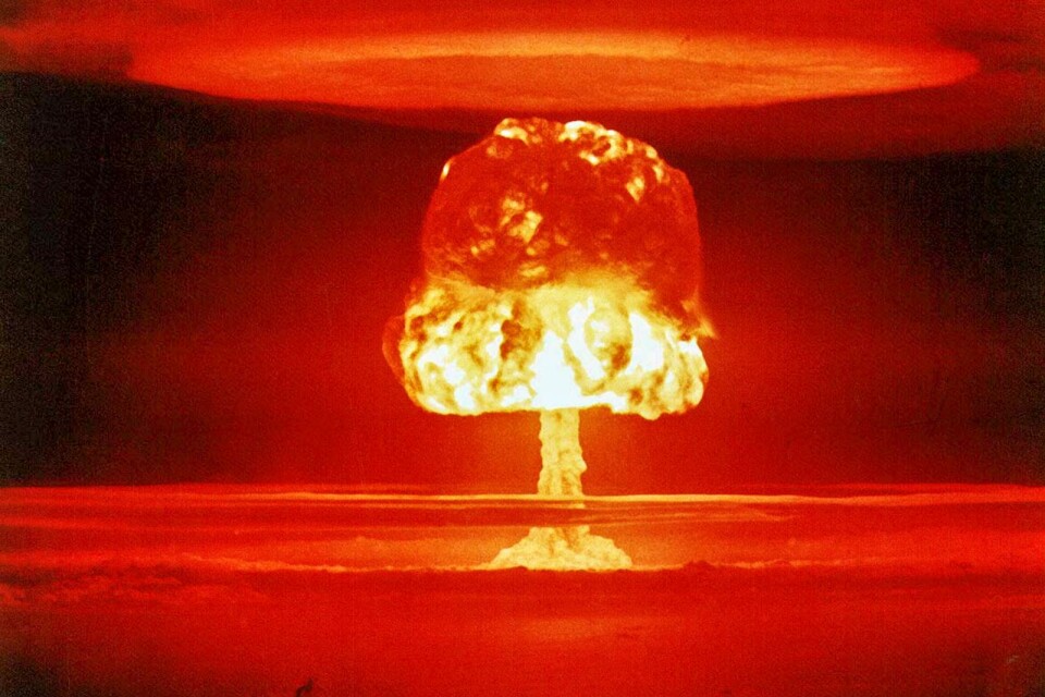 Test av atombomb vid Bikini-öarna.