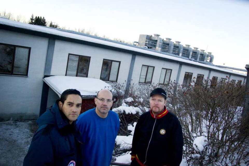 Orlando Green, Mikael Göransson och Jonas Andersson är några av dem som måste lämna sina jobb på Myresjökök i Älmhult. ? Skit. Så känns det, säger Orlando Green