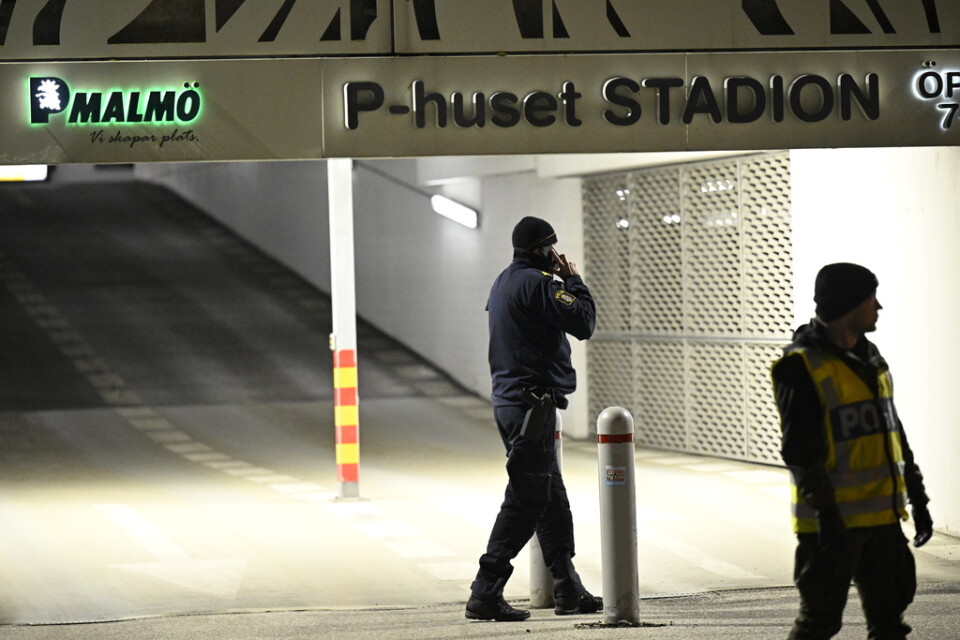 Polisen utreder ett misstänkt mord sedan en person hittats död i ett parkeringshus i Malmö.