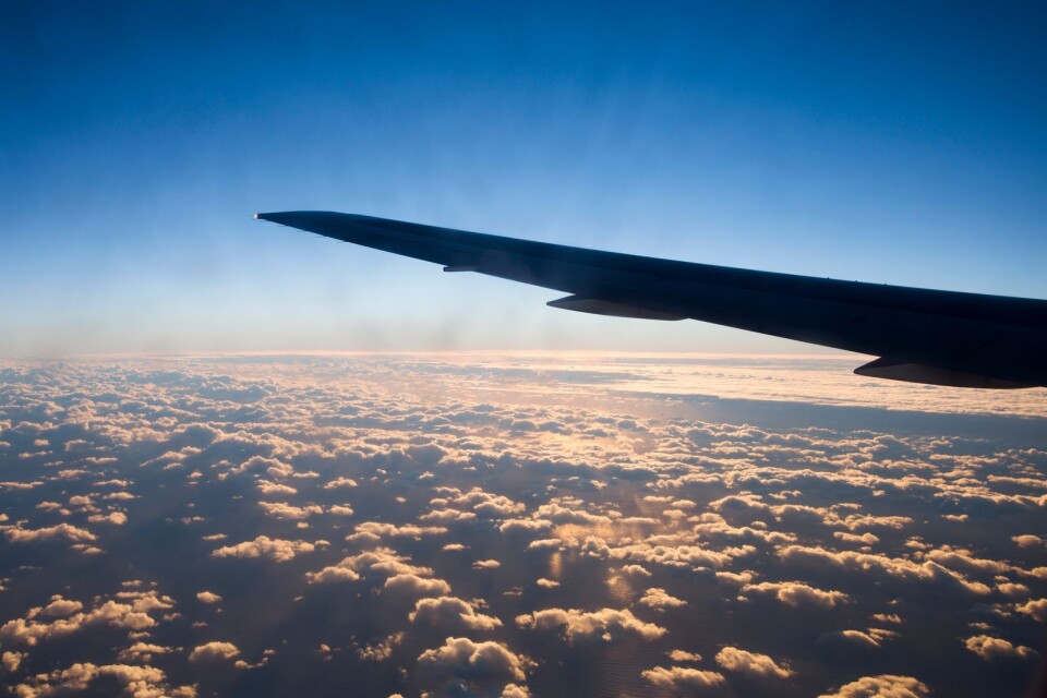 ”Det vi vet är att patienterna har samma behov av fungerande transporter om fem månader och ska inte behöva utsättas för ansvarslöst tagna beslut”, skriver debattskribenterna med anledning av regionernas satsning på flygbolag.