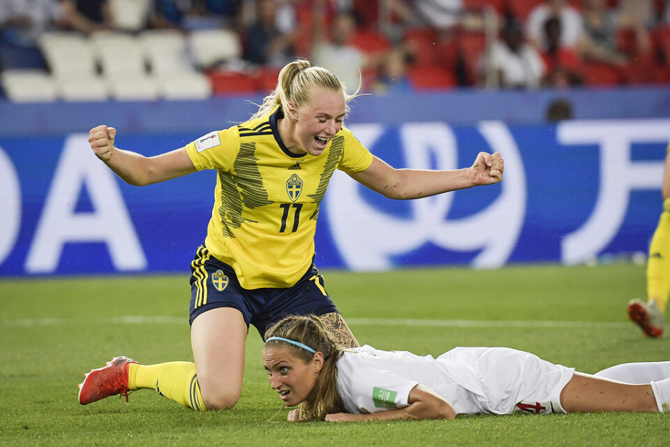 Sveriges Stina Blackstenius jublar efter sitt 1–0 mål mot Kanada.