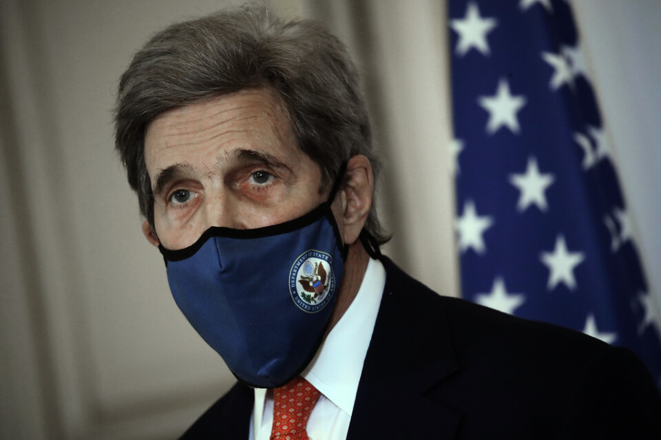 USA:s president Joe Bidens klimatsändebud, John Kerry, är på besök i Kina för att diskutera klimatåtgärder.