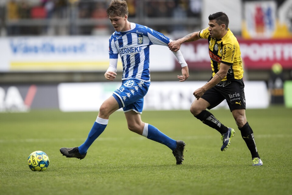 IFK Göteborgs backtalang Emil Holm med bollen. Arkivbild.