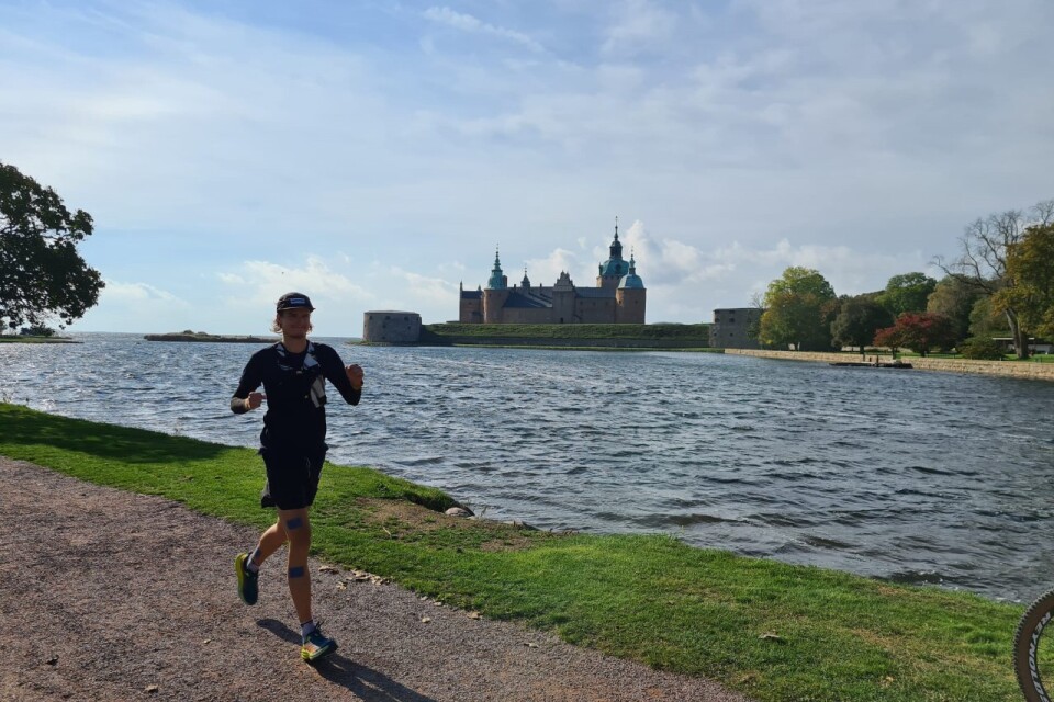 En glad Källerteg sprang Kalmarsundsleden på 10 timmar och 55 minuter.