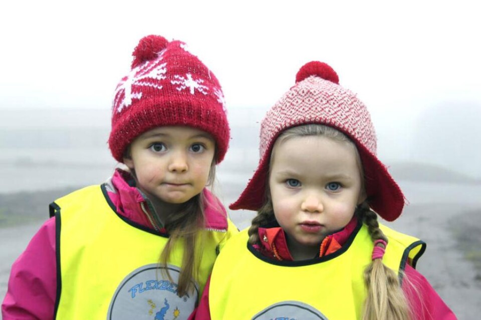 Elise Bolin och Sofie Regnér ser fram emot att börja på den nya förskolan.