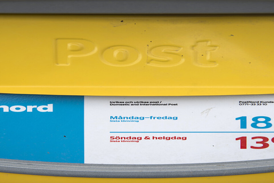 Tömning av brevlådan? Nej, i Forserum blev det ingen på fem veckor. Brevlådan missades när Postnord lagt om sina rutter. Arkivbild.