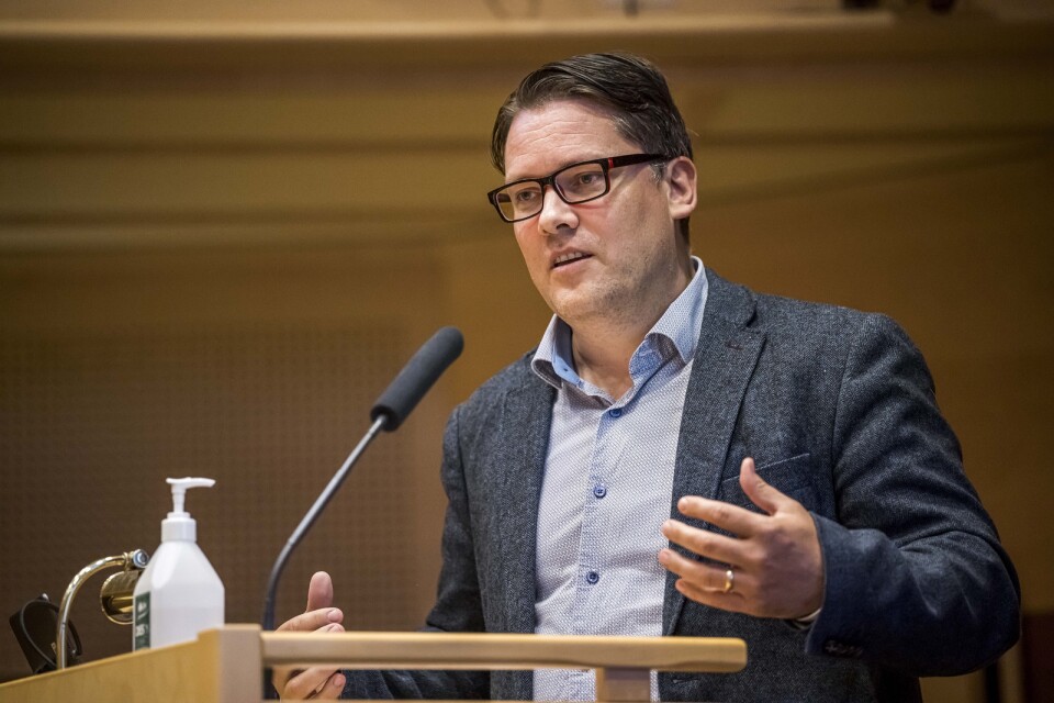 Björn T Nurhadi, Sverigedemokraterna i Region Blekinge, väljer inte dialog som kommunikationsmetod.