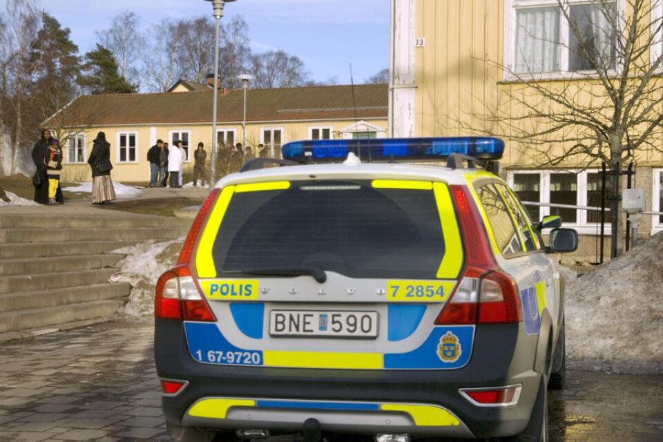Polisen kom till Gula skolan i Lessebo.