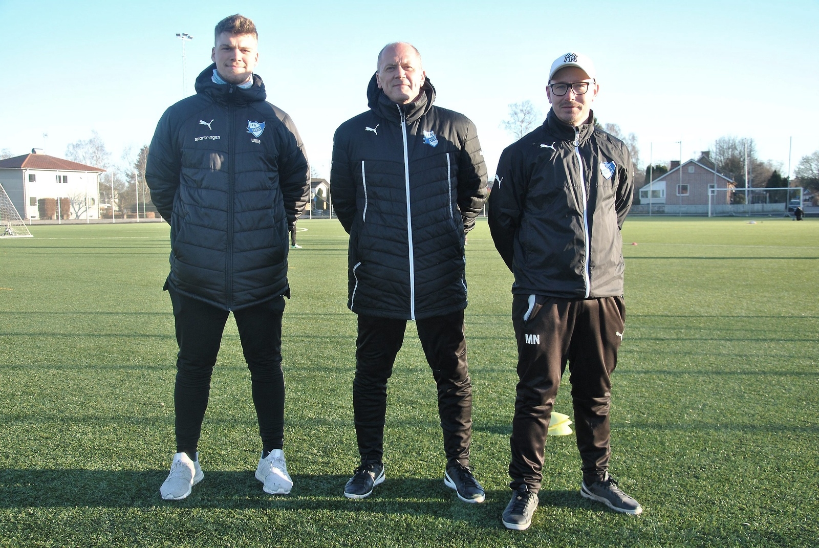 Osbys tränarstab Wilhelm Olsson, Joakim Hansson och Mattias Nilsson.