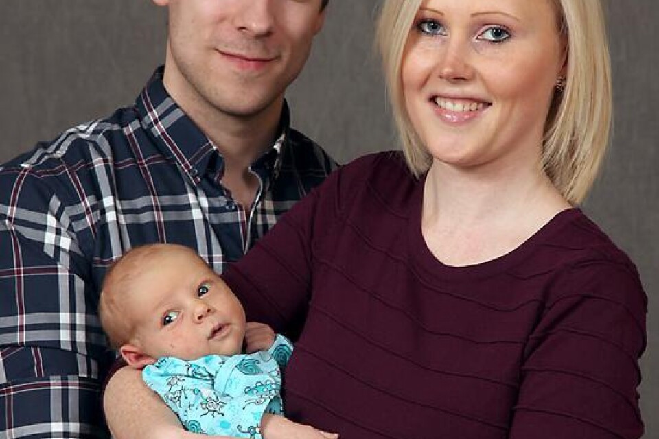 Rebecca Malm och Arvid Wessman, Karlshamn, fick den 18 mars en son, Anton, som vägde 3 890 g och var 50 cm.