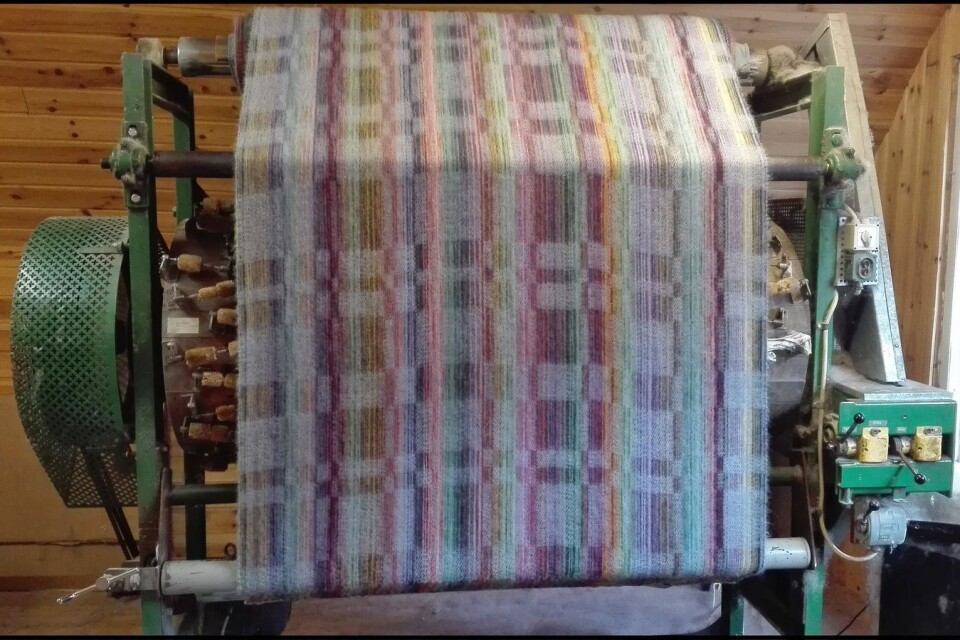 Textilkost av Kerstin Persson, aktuellt på Mästers Galleri.