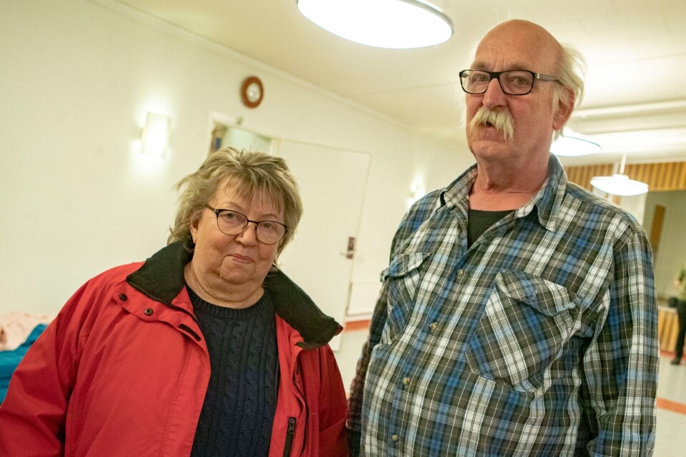 ”Ta det viktigaste med er, sa de till oss när vi lämnade. Vad är det egentligen. Vi har bott i huset sedan 1952”, säger Ronnie Månsson med sin fru Ingrid, från Hågnarp. De blev evakuerade till Hantverksgården.