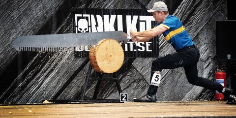 Här möts den nordiska eliten i timbersports: ”Det är sån action”
