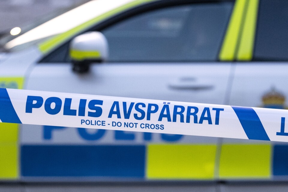 En man i 35-årsåldern har häktats misstänkt för att ha våldtagit en kvinna på ett hotell i Stockholms skärgård under den gångna helgen. Arkivbild.