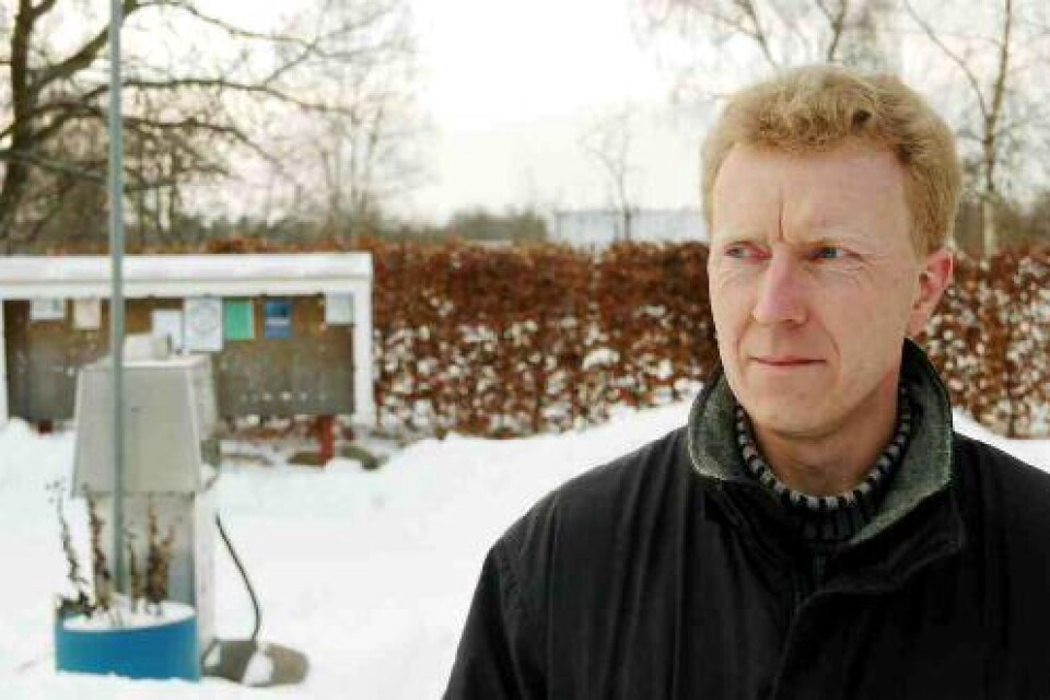 Stor kund. Johan Jakobsson välkomnar både att Dädesjö snart får en långsiktig lösning på sin vattenförsörjning och att han också snart kan börja tanka vid lanthandeln igen.