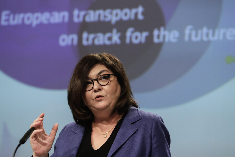 Adina Valean är EU:s transportkommissionär. Arkivbild.