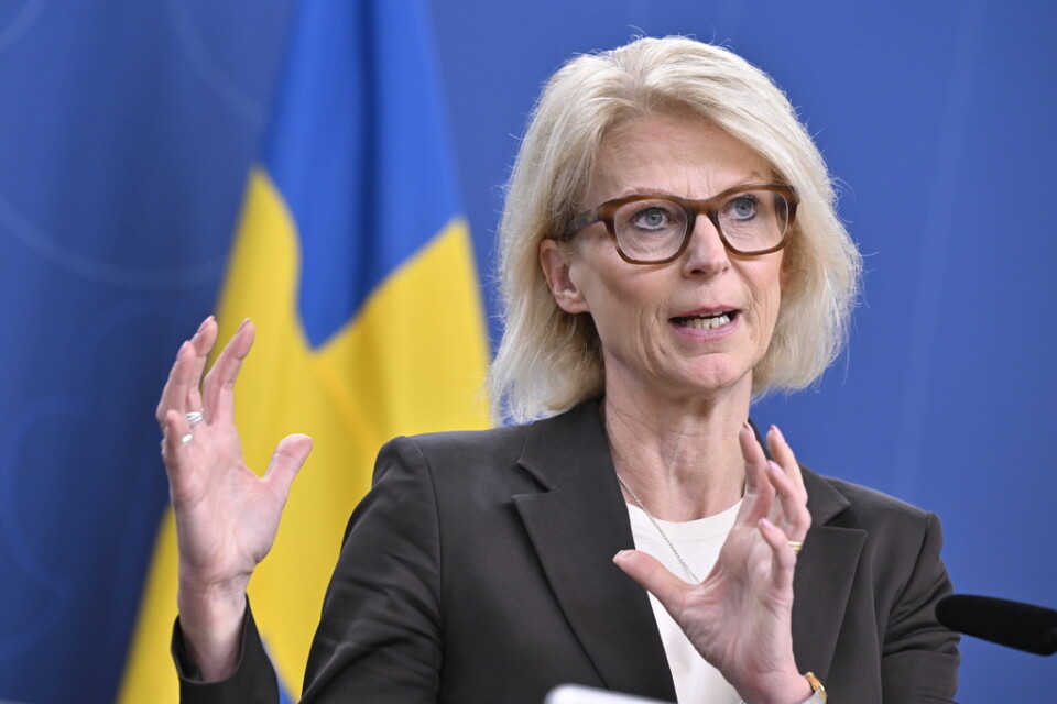 Finansminister Elisabeth Svantesson (M) presenterar ett nytt jobbskatteavdrag värt 11 miljarder kronor i höstens budget.