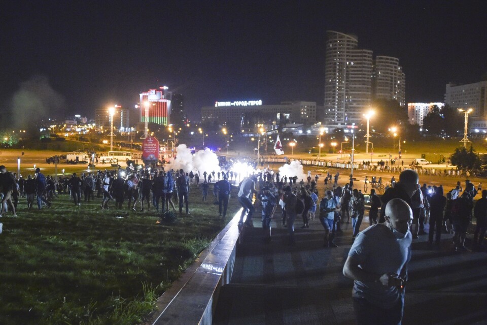 Polis drabbade samman med oppositionsanhängare i Belarus huvudstad Minsk på söndagen.