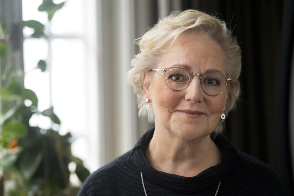 Skådespelaren Lena T Hansson fyller 67 år i dag.