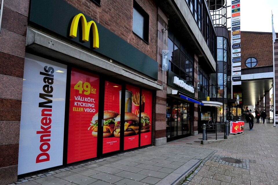 Den 1 januari 2019 stänger McDonald's sin restaurang i Modehuset Kronan i centrala Karlskrona. 33 personer har någon form av anställning på restaurangen och blir berörda.