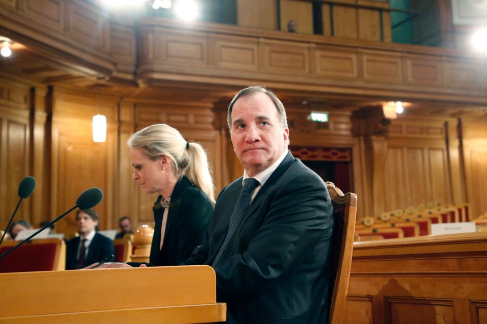 Utfrågad. Statsminister Stefan Löfven svarar på frågor i riksdagens konstitutionsutskott.