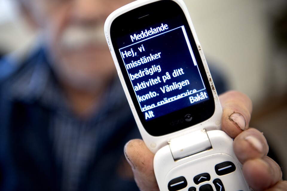 En kvinna i Växjö utsattes för ett bedrägeriförsök via sms (arkivbild).