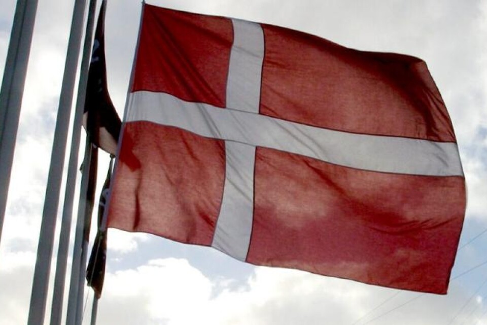 Den 1 mars infördes en ny lag som ger danska myndigheter nya befogenheter mot personer som tänker åka till exempelvis Syrien eller Irak för att strida tillsammans med extremistgrupper. Nu har en 23-årig dansk medborgare från Köpenhamn belagts med ett år