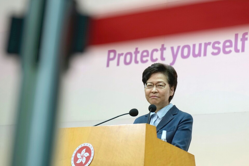 Hongkongs ledare Carrie Lam. Hon har sagt nej till förslag om att använda olika former av bonusar för att locka folk till vaccinbåsen.