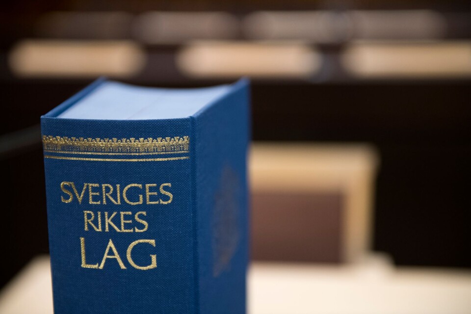 Tingsrätten i Kristianstad friar en 15-årig yngling från Sölvesborg som har stått åtalad för stöld av en tröja.