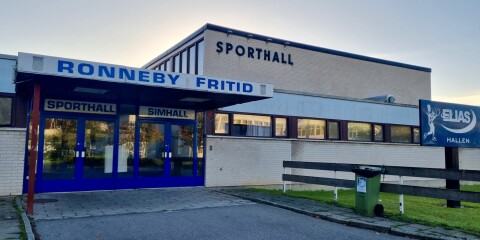 Trygghetssituationen i Ronneby sporthall har försämrats på senare tid, vilket tvingat fram en låsning av entrédörrarna.