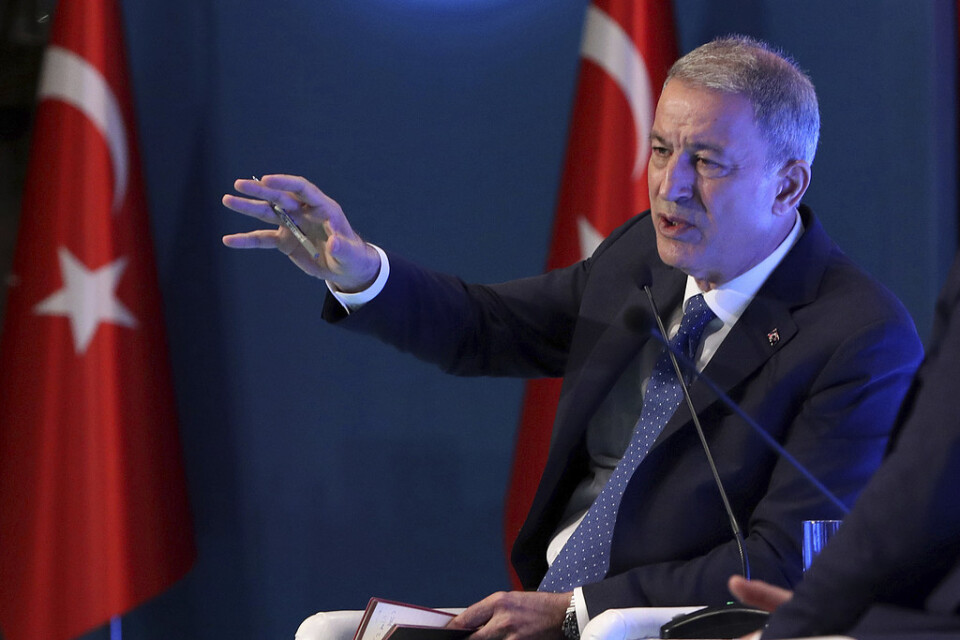 Turkiets försvarsminister Hulusi Akar meddelar beslutet om ledningscentralen under ett möte i Ankara på onsdagen.